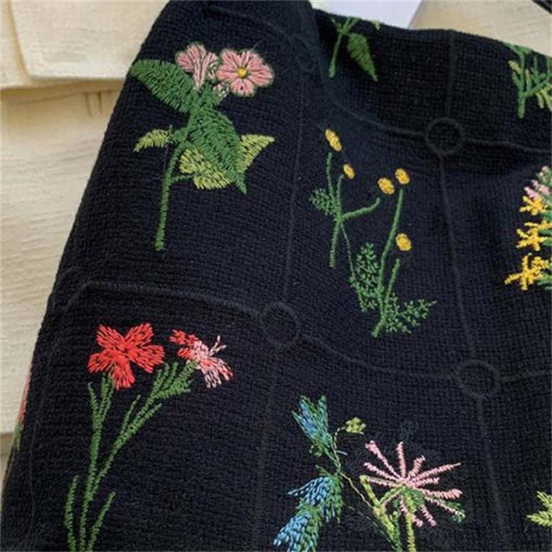 Iris | Vintage Flower Embroidery Bag