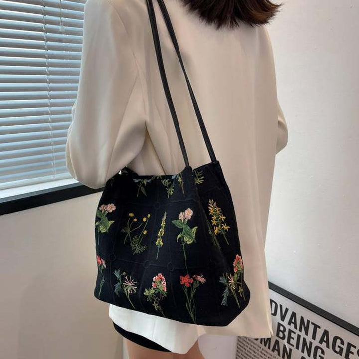 Iris | Vintage Flower Embroidery Bag