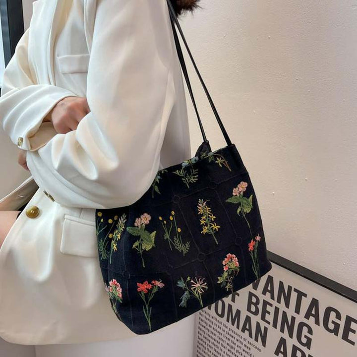 Iris | Vintage Flower Embroidery Bag