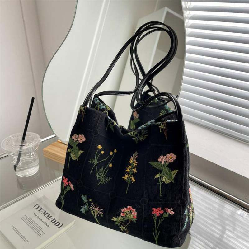 Iris | Vintage Flower Embroidery Bag