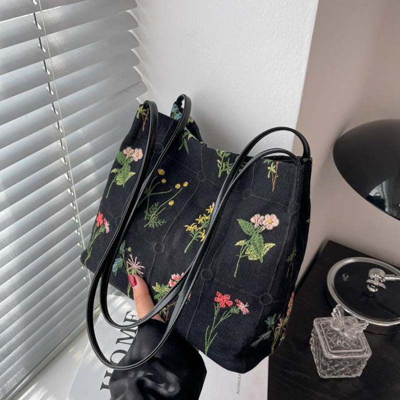 Iris | Vintage Flower Embroidery Bag