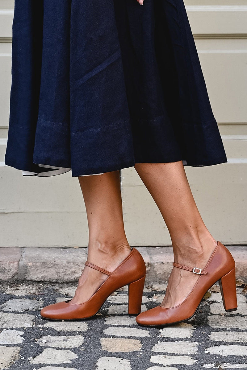 Giulia | Comfortable Low-Heeled Sandals for Everyday Use