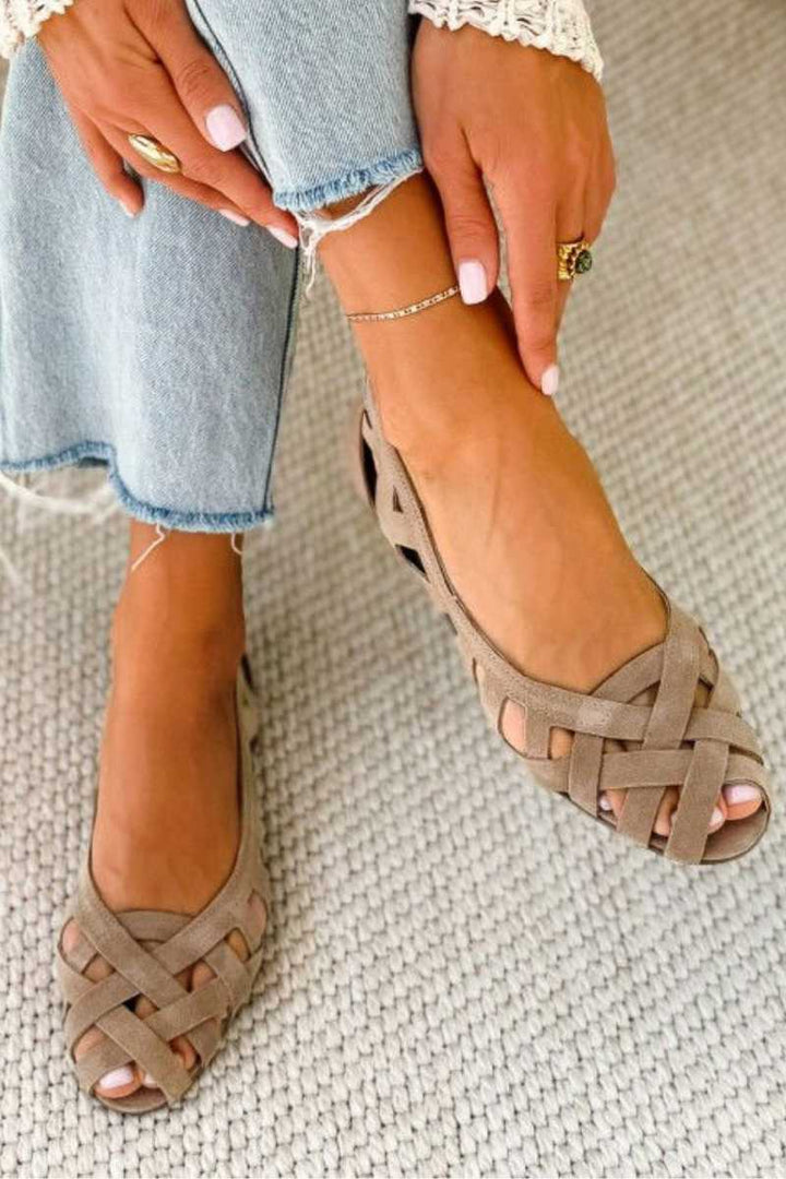 Deira | Flat Open-toe Sandals with Crisscrossed Fabric for Summer
