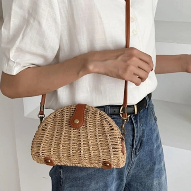 Suki | Half-Moon Straw Bag