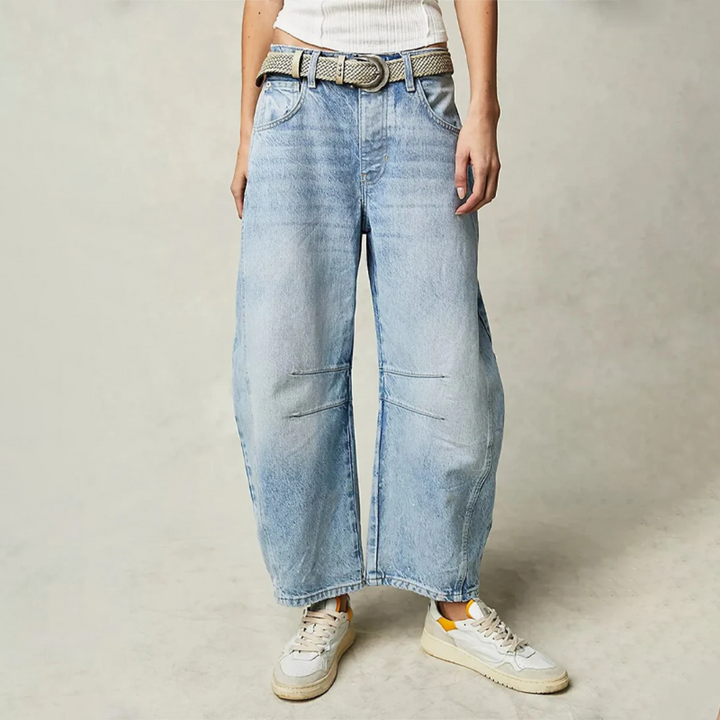 Ria Chic Wide-Leg Jeans