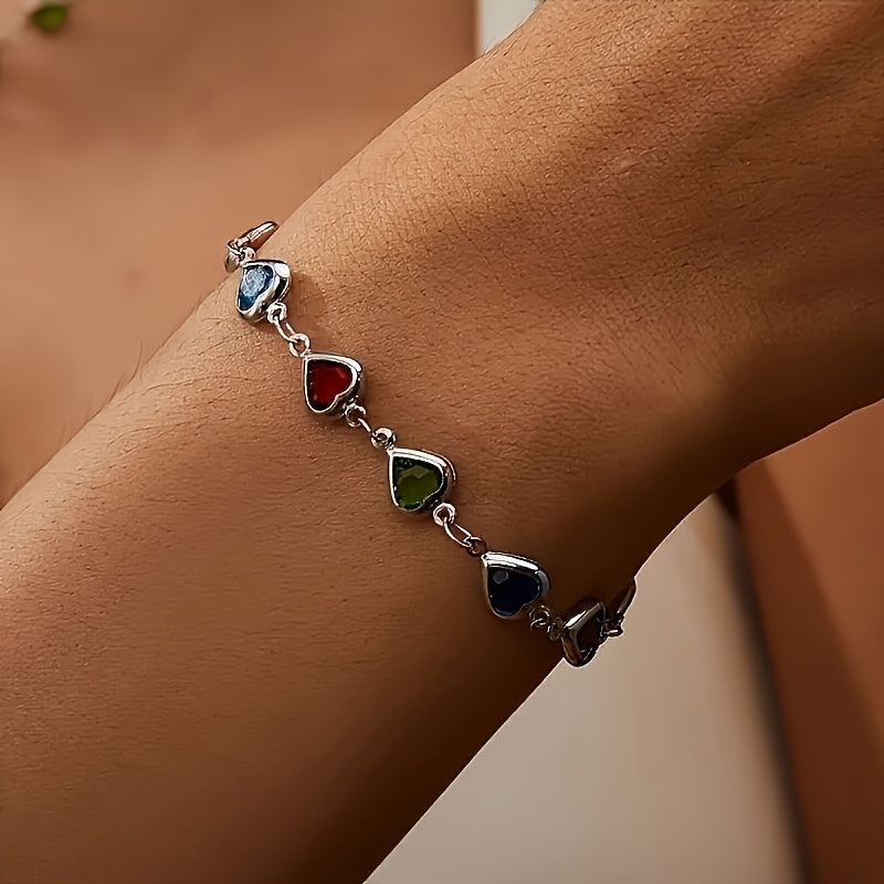 Cora | Heart Shaped Charm Bracelet