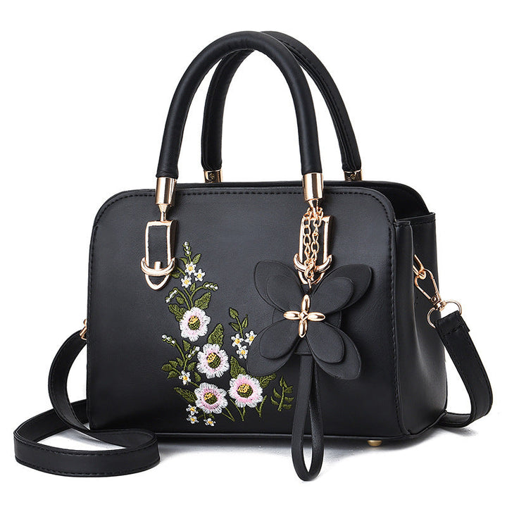 Ivy | Vintage Floral Embroidery Bag