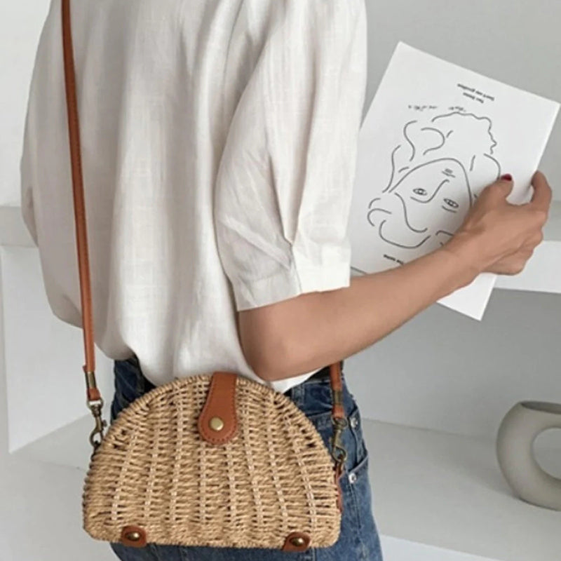 Suki | Half-Moon Straw Bag