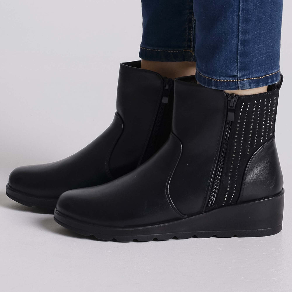 Paola | Wedge Ankle Boots