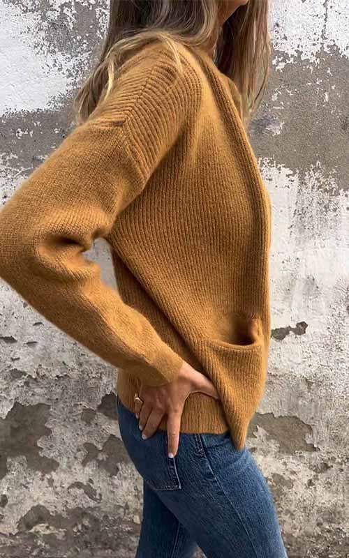 Regina | Cosy Zip-Front Sweater