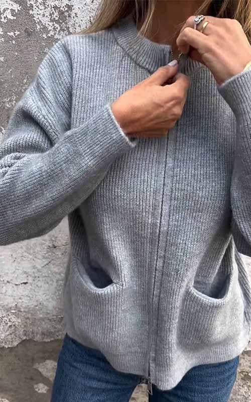 Regina | Cosy Zip-Front Sweater