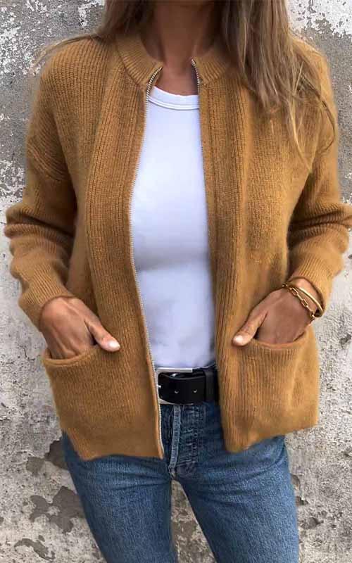 Regina | Cosy Zip-Front Sweater