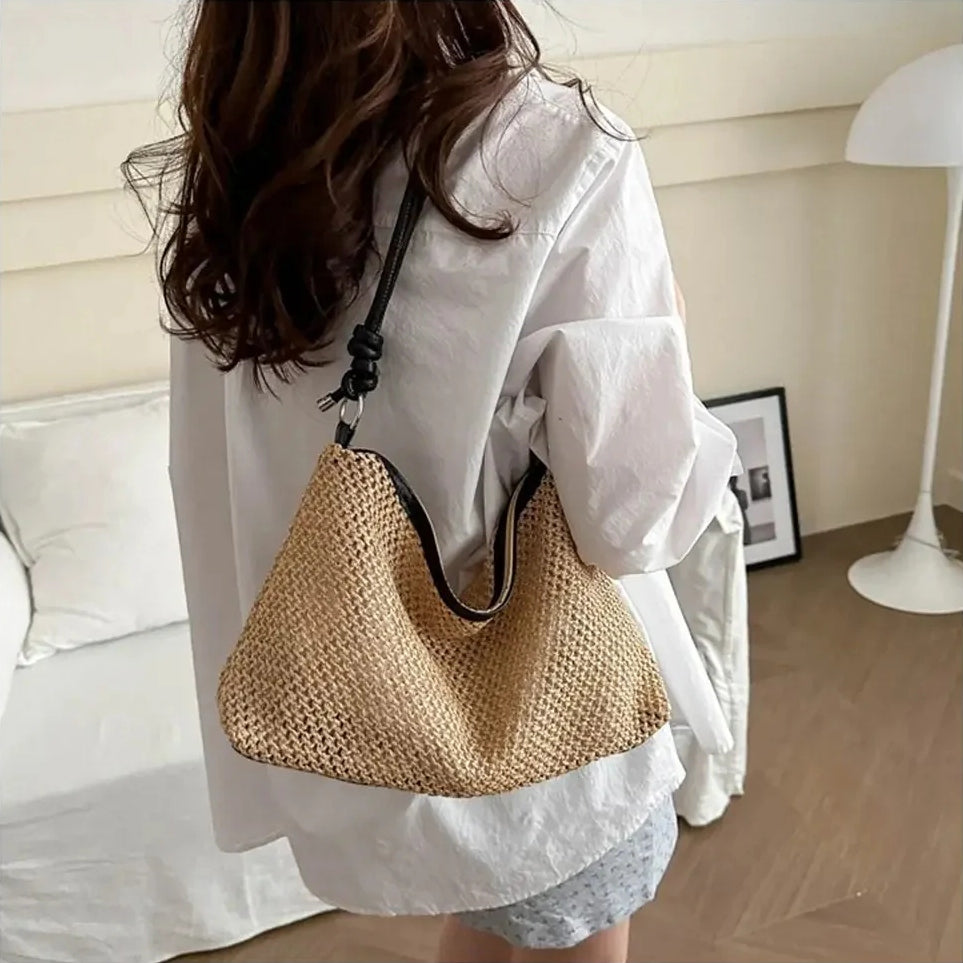 Coral | Straw Shoulder Bag