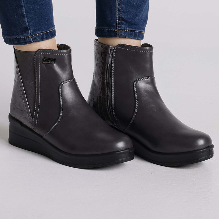 Gloria | Zip Ankle Boots