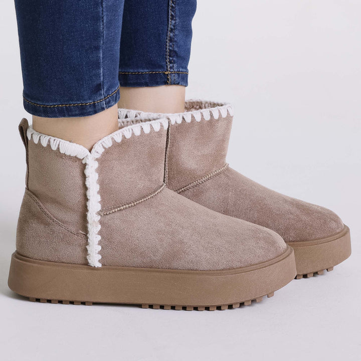 Wanda | Padded Ankle Boots