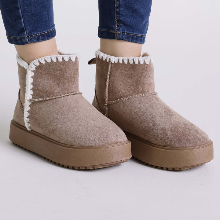 Wanda | Padded Ankle Boots