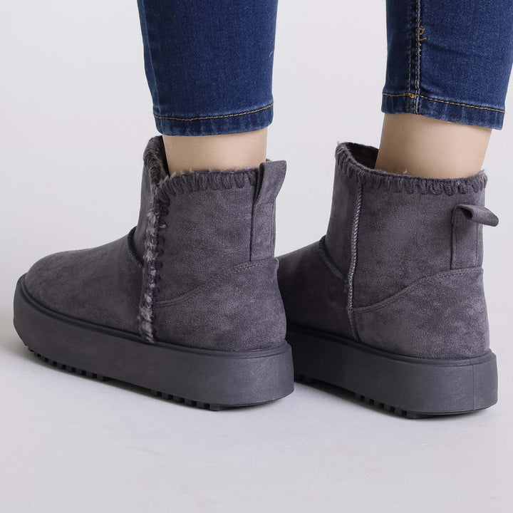 Wanda | Padded Ankle Boots