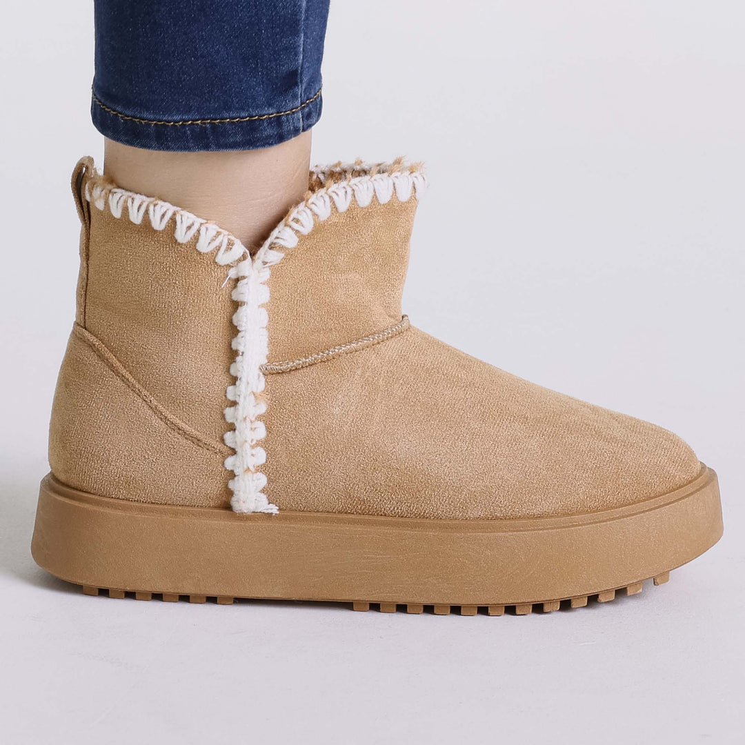 Wanda | Padded Ankle Boots