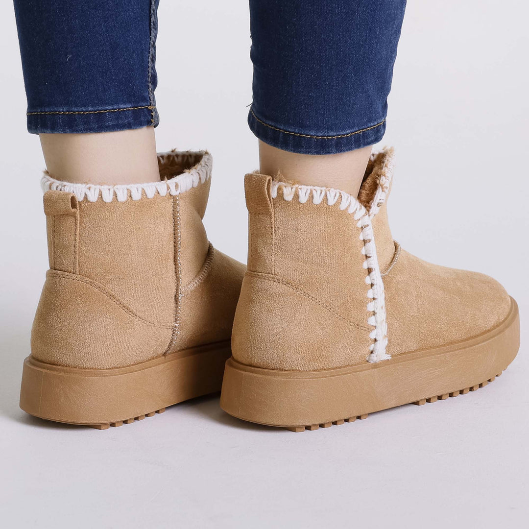 Wanda | Padded Ankle Boots